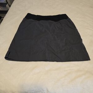 The north face  short/ skirt  Sz M Gray